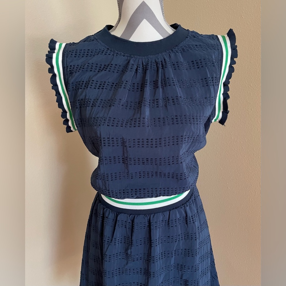 Voy - Elegant Navy Midi Dress - w/ Cute Trim Dteails - Size: Medium - Picture 2 of 8